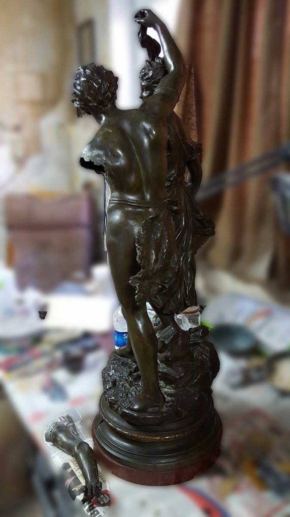 bronz heykel tamiri